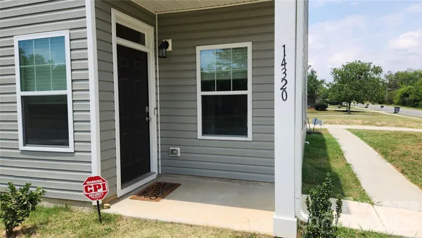 $2,600 | 14320 Moss Road, Charlotte, NC 28273