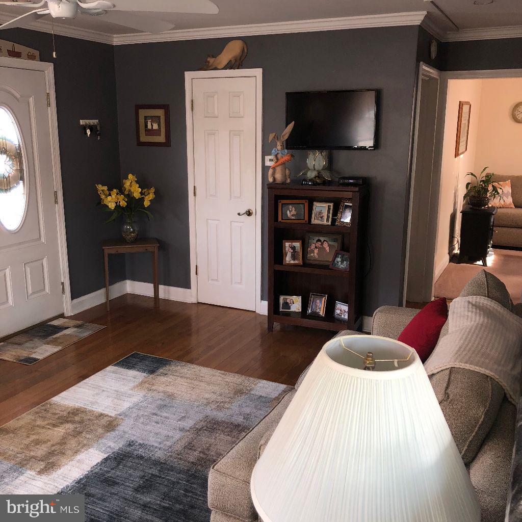 405 Riverside Road Baltimore, MD 21221 - Photo 4 of 14