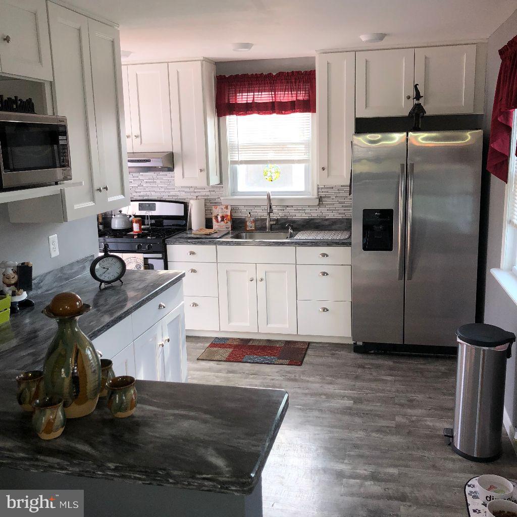 405 Riverside Road Baltimore, MD 21221 - Photo 5 of 14