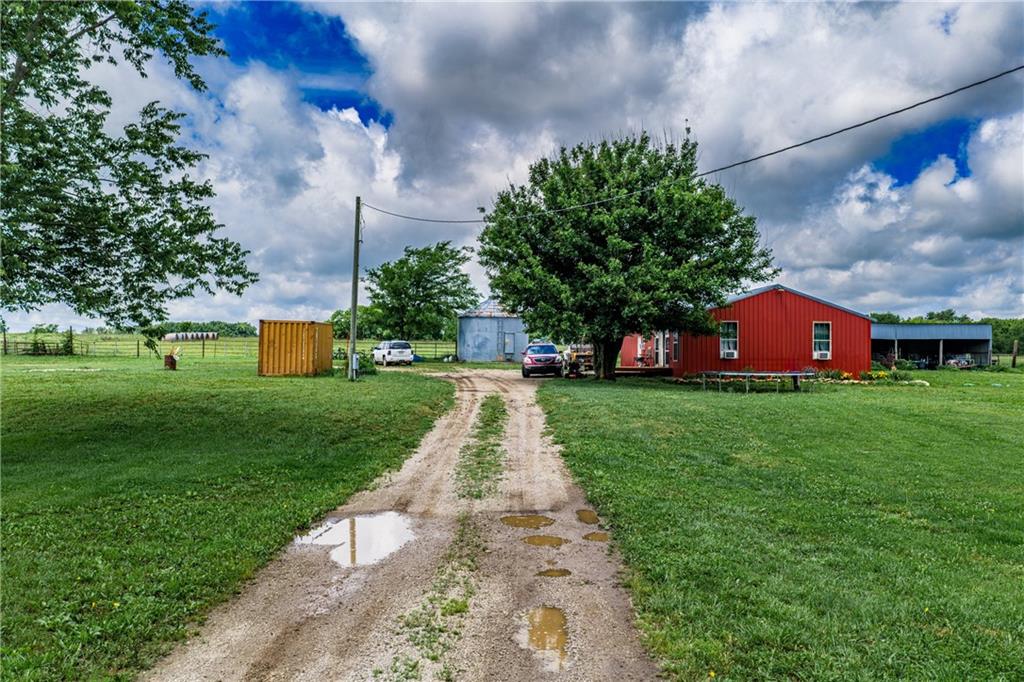 4038 Lee Road Mound City, KS 66056 - Photo 7 of 75