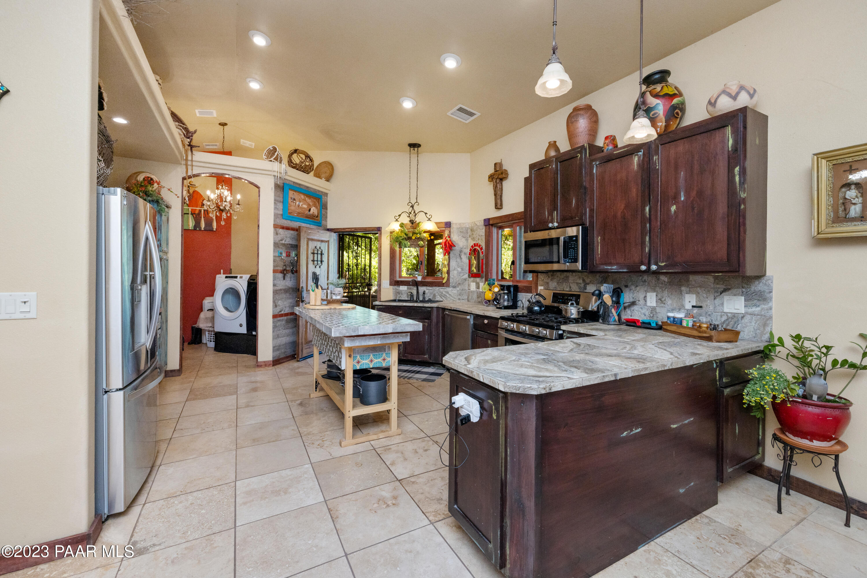 2020 East Calvary Road Prescott, AZ 86301 - Photo 9 of 43 008_Kitchen