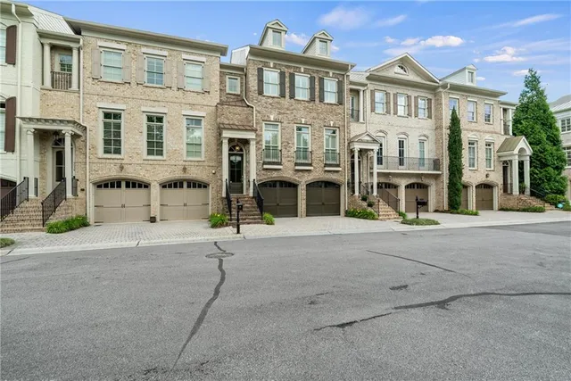 $837,000 | 9056 Riverbend Manor, Alpharetta, GA 30022