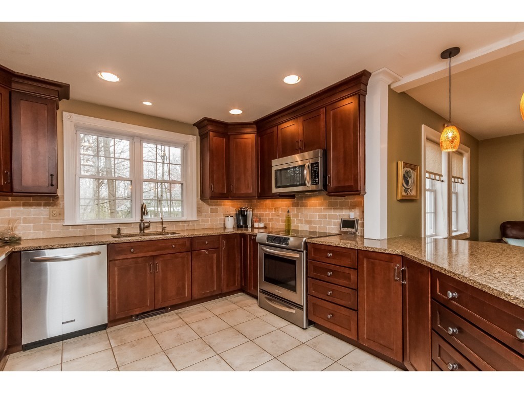 65 Knox Road Bow, NH 03304 - Photo 11 of 32