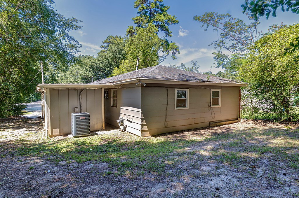 2946 Gleason Avenue Columbus, GA 31907 - Photo 16 of 17 a view of a house with yard and a tree