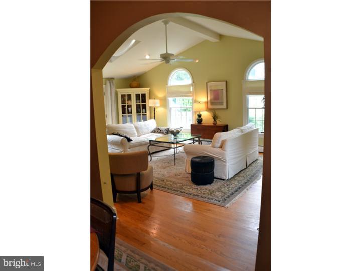 99 Effingham Road Yardley, PA 19067 - Photo 8 of 25 Family Room