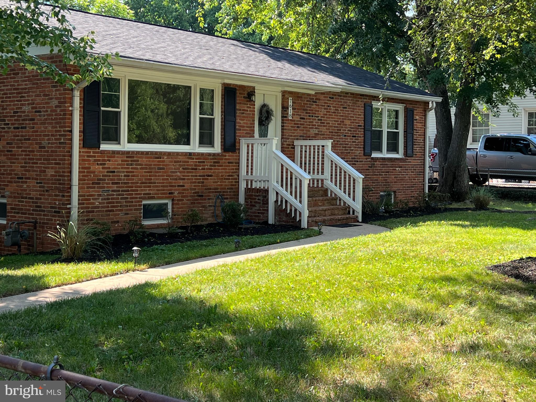 7618 Old Linton Hall Road Gainesville, VA 20155 - Photo 1 of 44 View from front