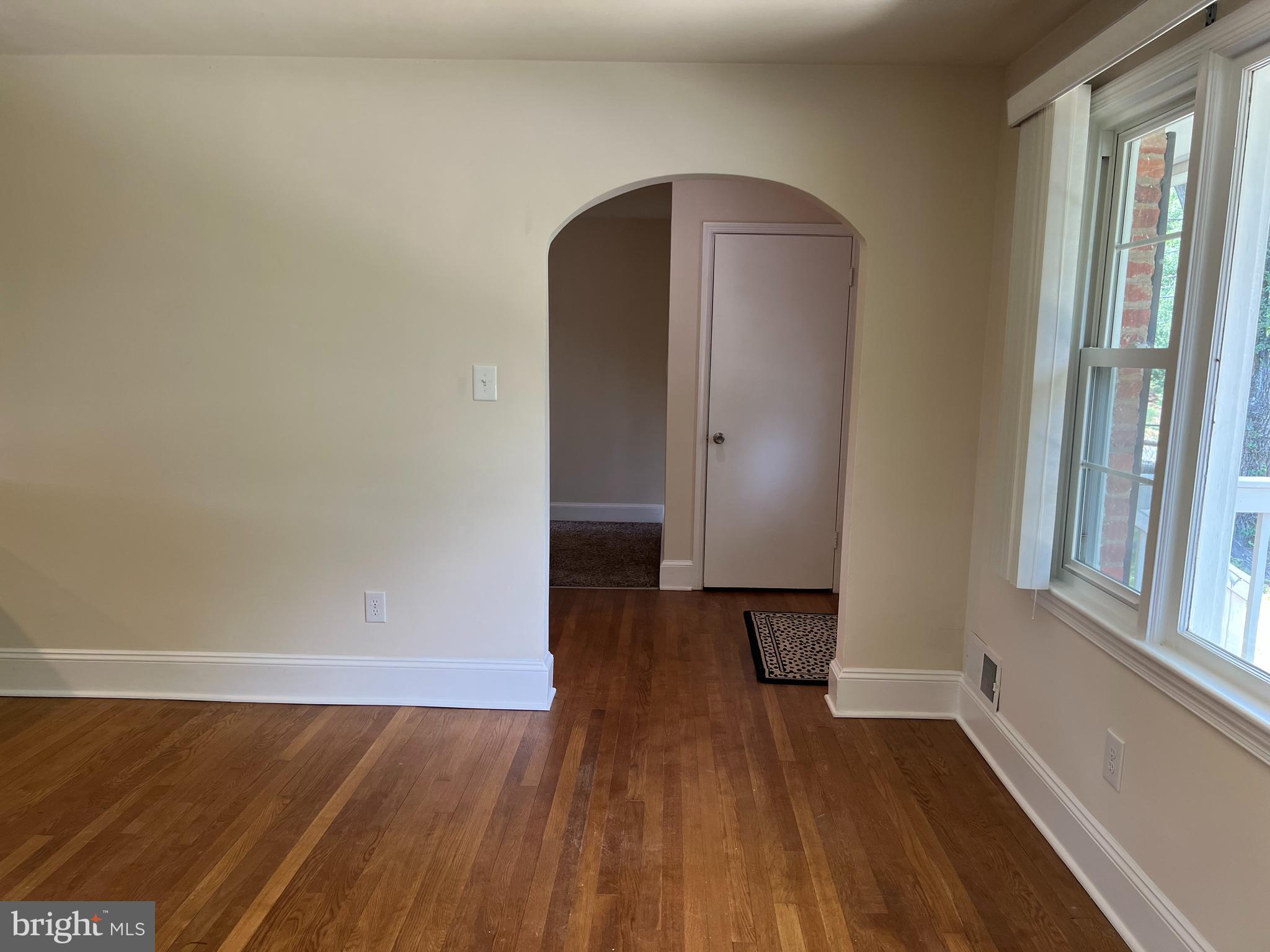 7618 Old Linton Hall Road Gainesville, VA 20155 - Photo 22 of 44 Cute archway