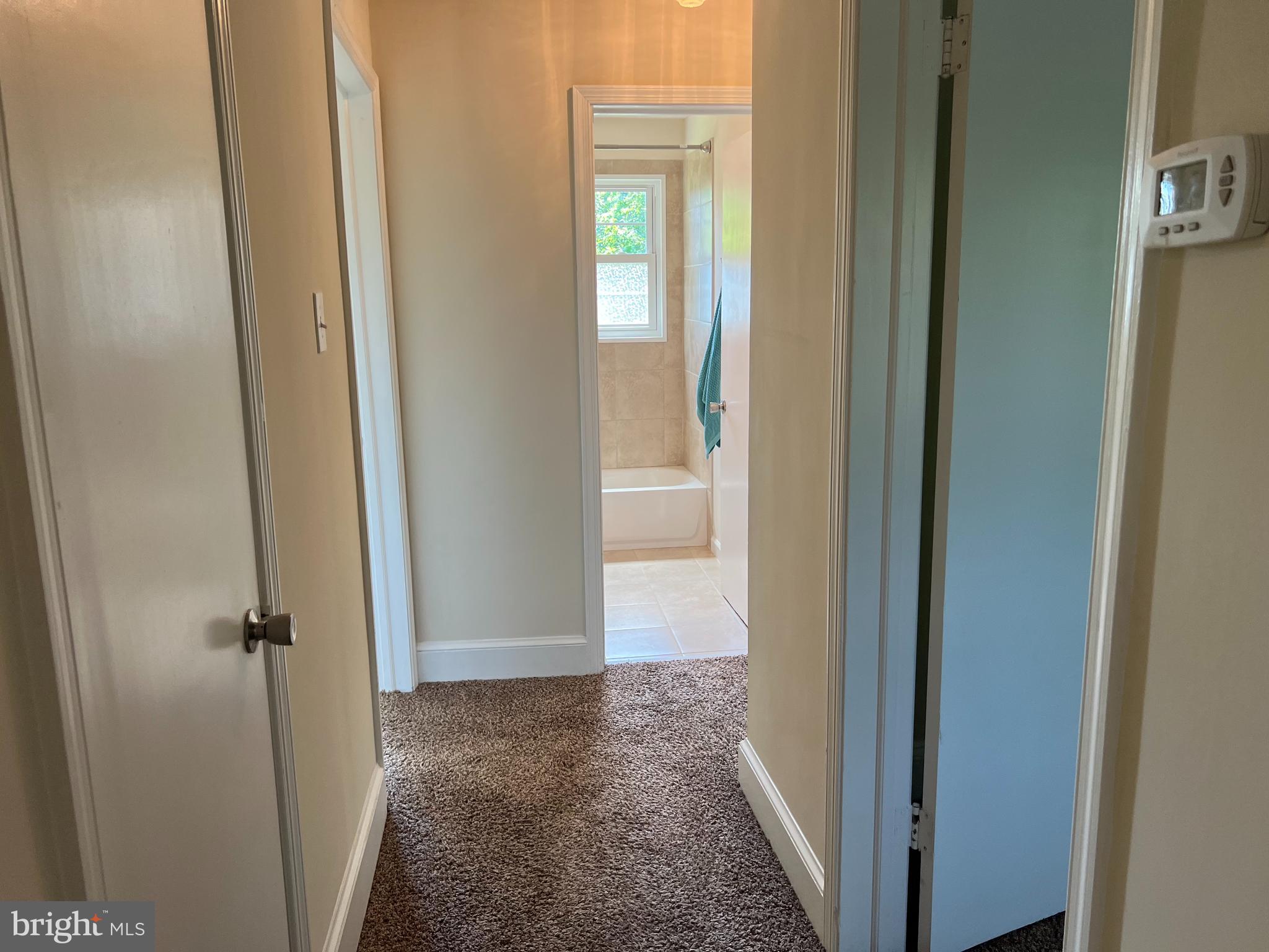 7618 Old Linton Hall Road Gainesville, VA 20155 - Photo 26 of 44 Hallway on main level
