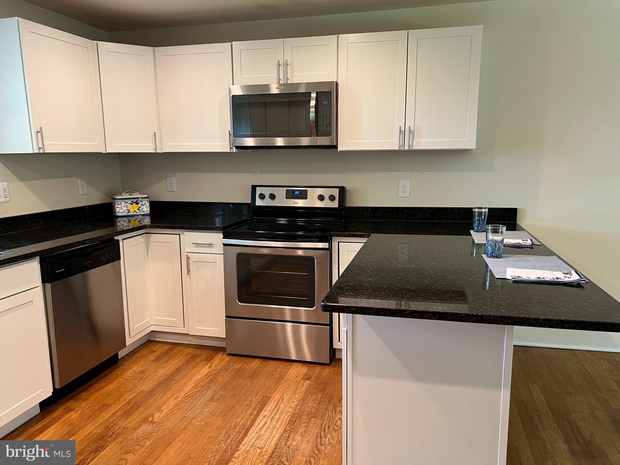 7618 Old Linton Hall Road Gainesville, VA 20155 - Photo 5 of 44 Wonderful kitchen space