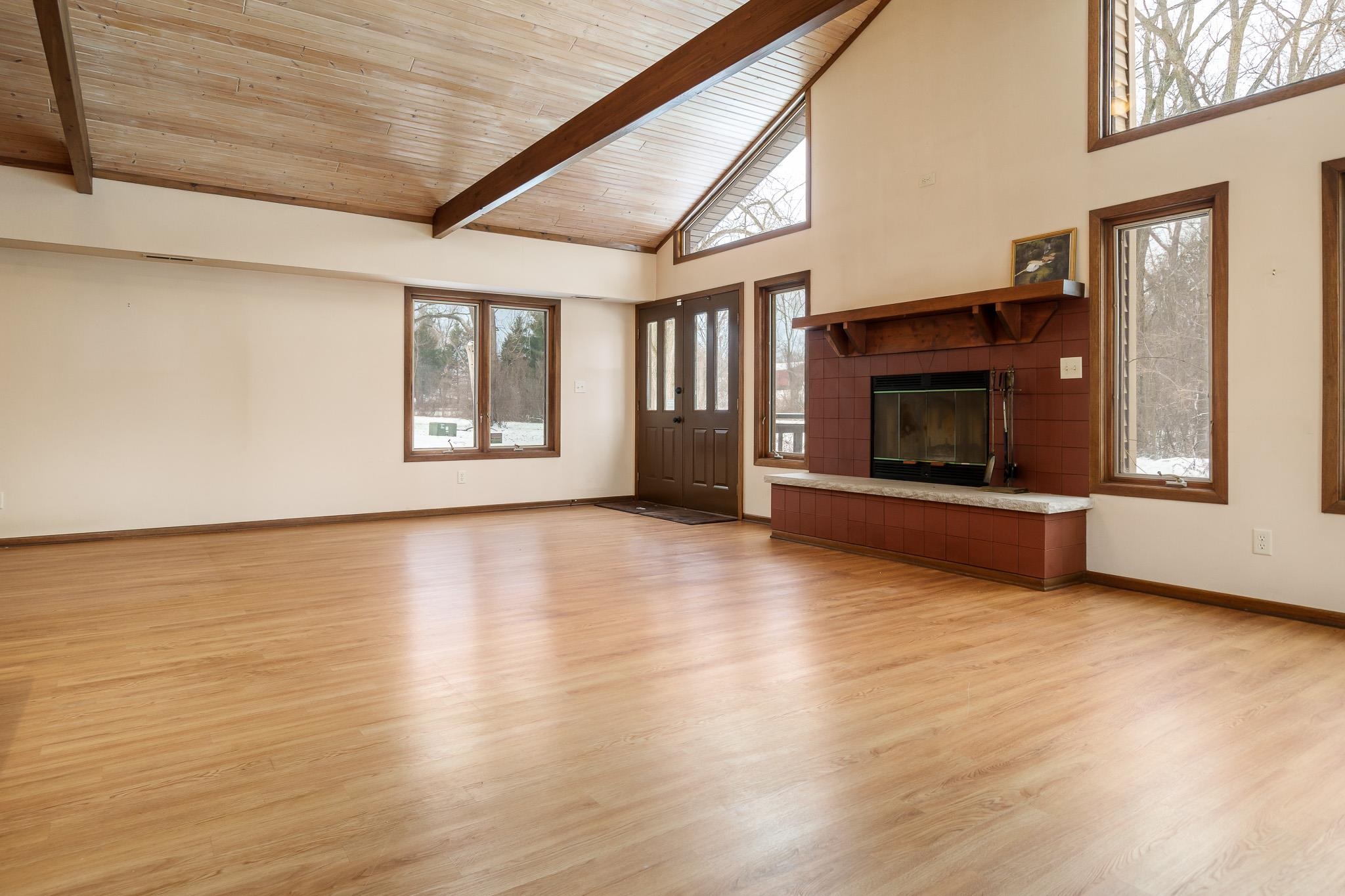 8087 Auburn Road Winnebago, IL 61088 - Photo 15 of 53