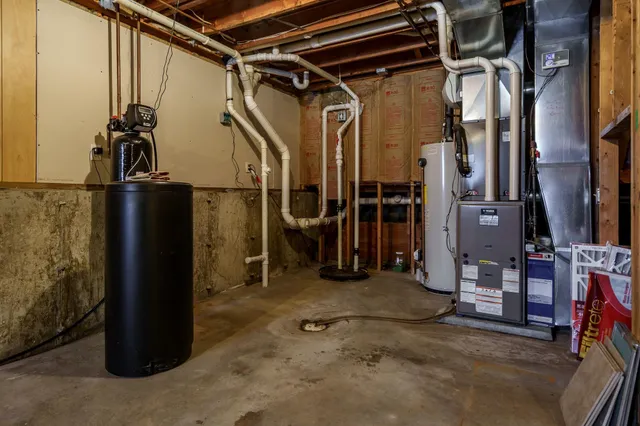 $500,000 | 8087 Auburn Road, Winnebago, IL 61088