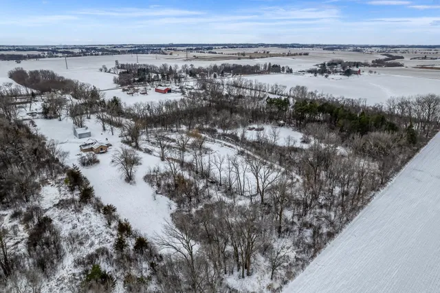 $500,000 | 8087 Auburn Road, Winnebago, IL 61088