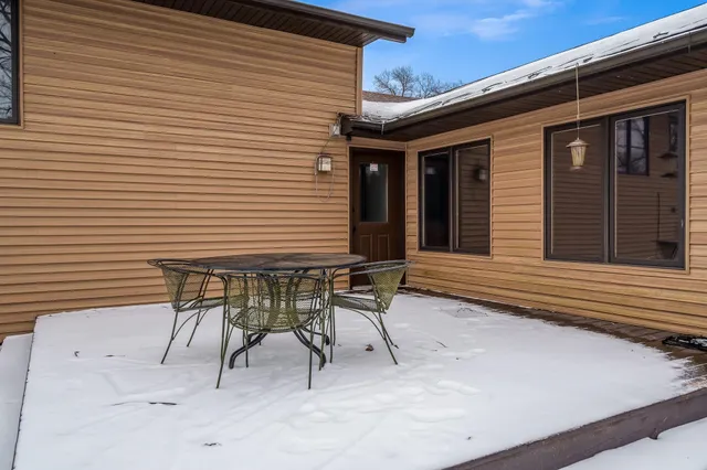 $500,000 | 8087 Auburn Road, Winnebago, IL 61088