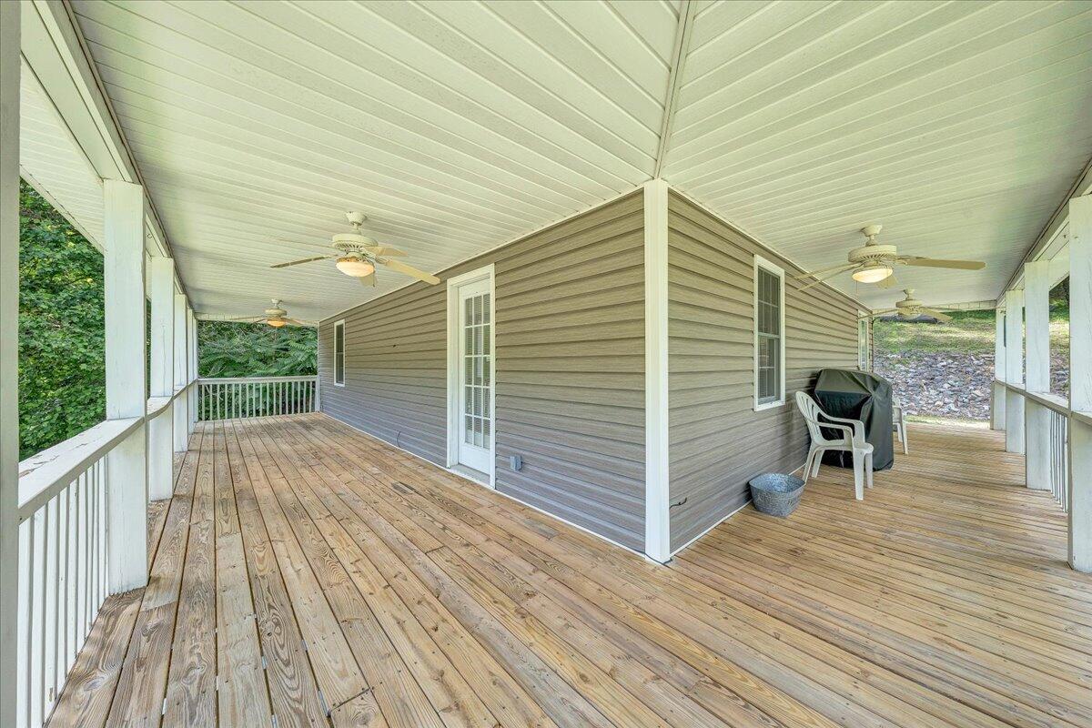 7611 Franklin Road Boones Mill, VA 24065 - Photo 23 of 34 22-MIB01844