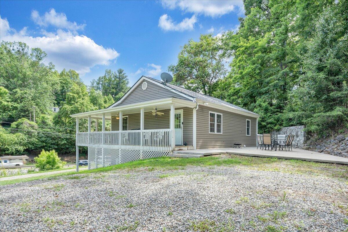7611 Franklin Road Boones Mill, VA 24065 - Photo 26 of 34 25-MIB01853