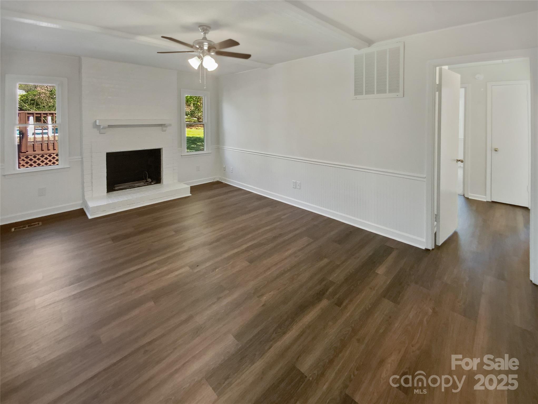 6227 Thermal Road Charlotte, NC 28211 - Photo 4 of 29