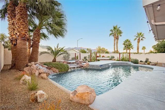 $650,000 | 8620 Vivid Violet Avenue, Las Vegas, NV 89143