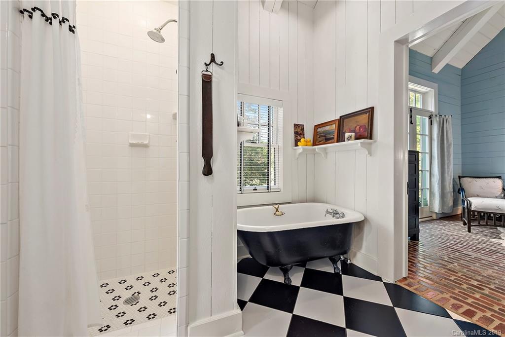 279 Old Rail Road Mount Airy, NC 27030 - Photo 13 of 46 Gallery Image 13