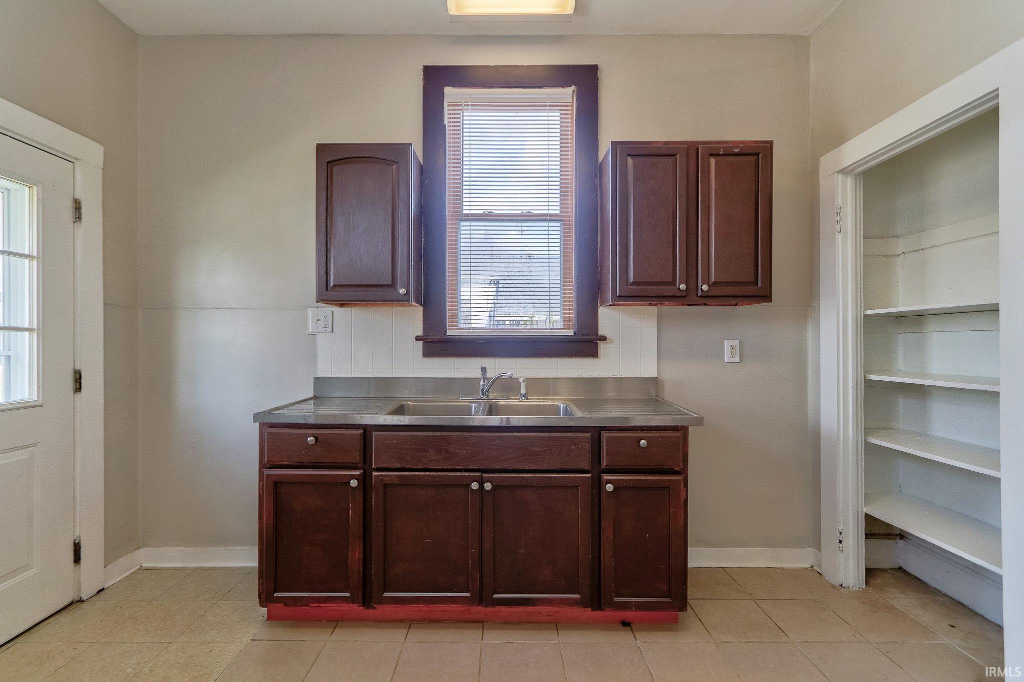 900 East Walnut Street Evansville, IN 47713 - Photo 14 of 24