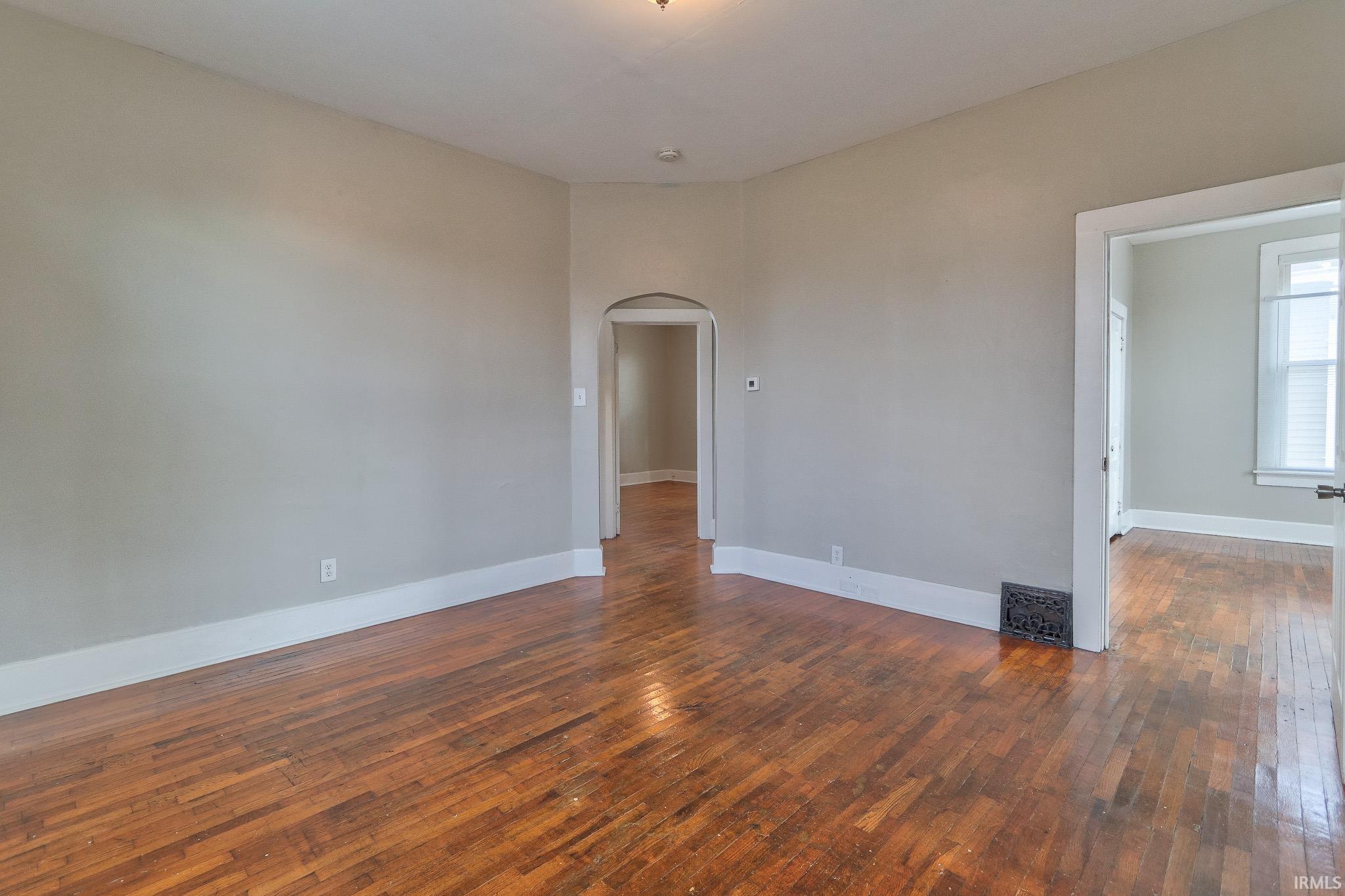 900 East Walnut Street Evansville, IN 47713 - Photo 3 of 24