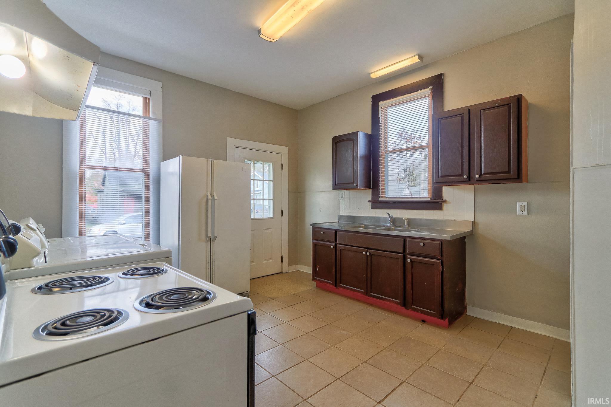 900 East Walnut Street Evansville, IN 47713 - Photo 7 of 24