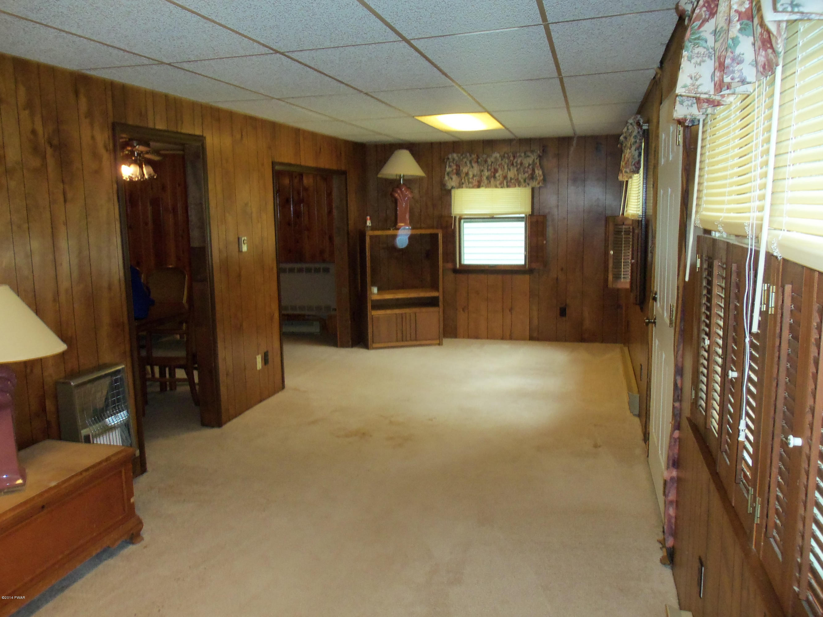 121 Tauschman Road Greentown, PA 18426 - Photo 9 of 50 Gallery Image 9