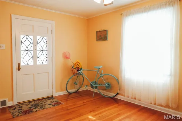 $2,000 | 2627 Louis Avenue, Brentwood, MO 63144