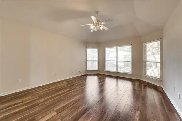$2,900 | 3519 Heather Brook Drive, Arlington, TX 76001