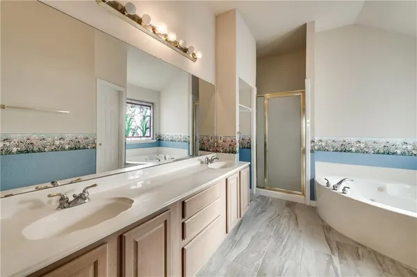 $2,900 | 3519 Heather Brook Drive, Arlington, TX 76001
