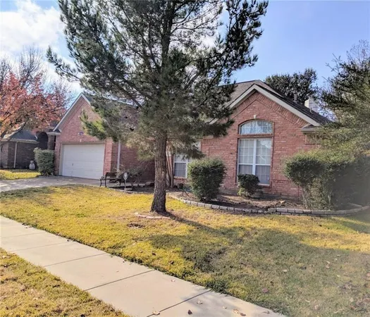 $2,900 | 3519 Heather Brook Drive, Arlington, TX 76001