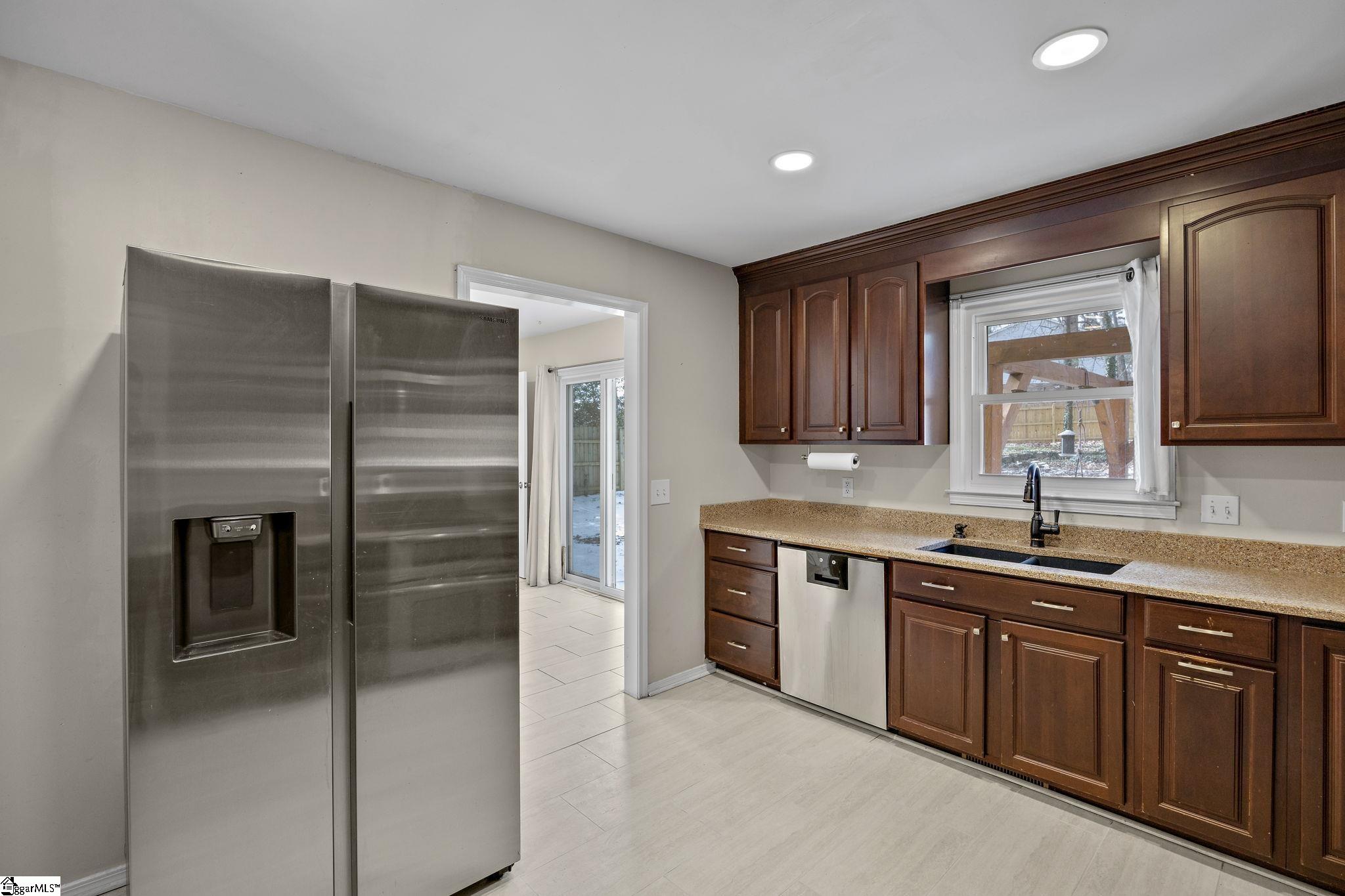 703 Hedgewood Terrace Greer, SC 29650 - Photo 15 of 35