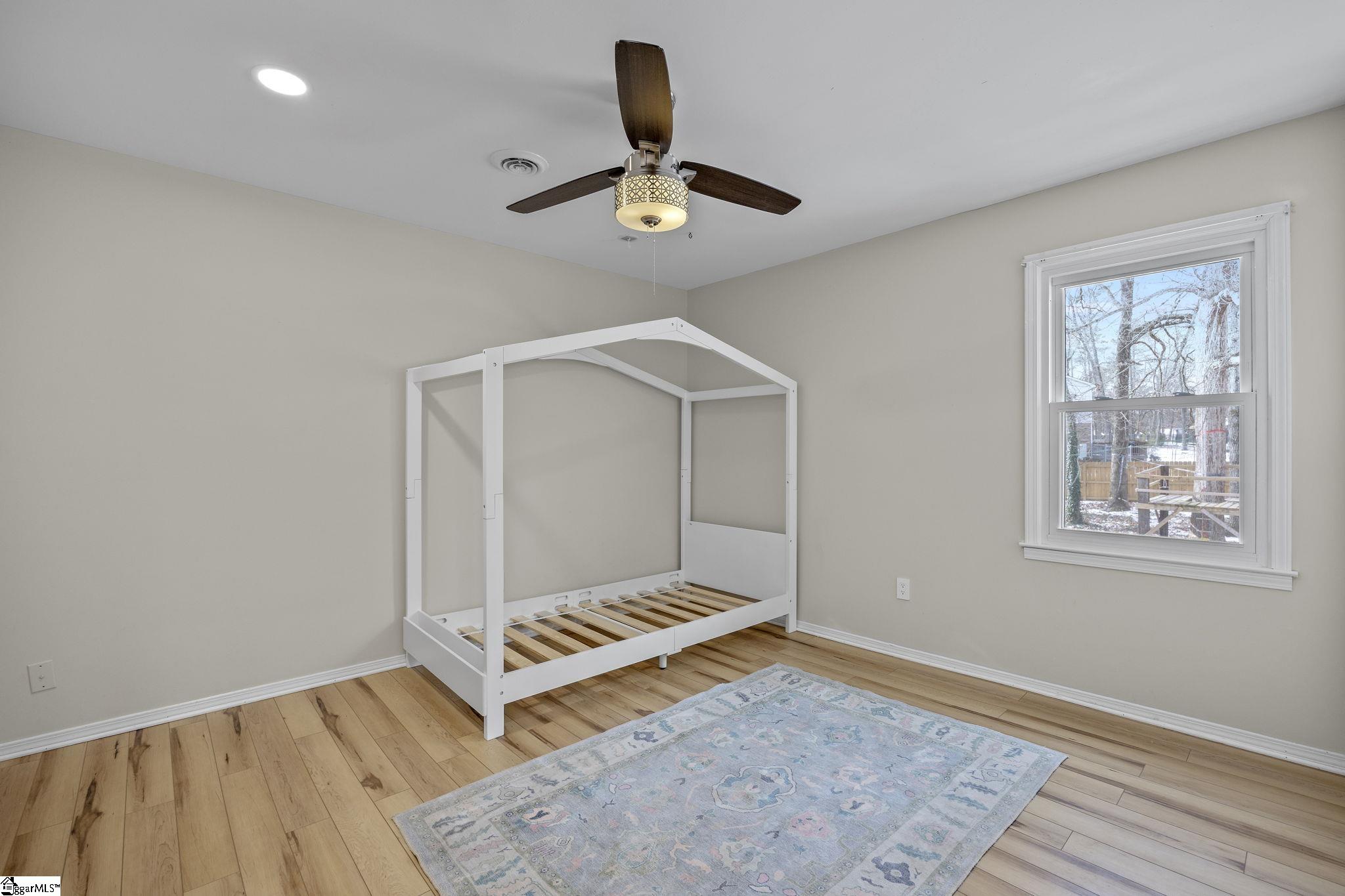 703 Hedgewood Terrace Greer, SC 29650 - Photo 21 of 35