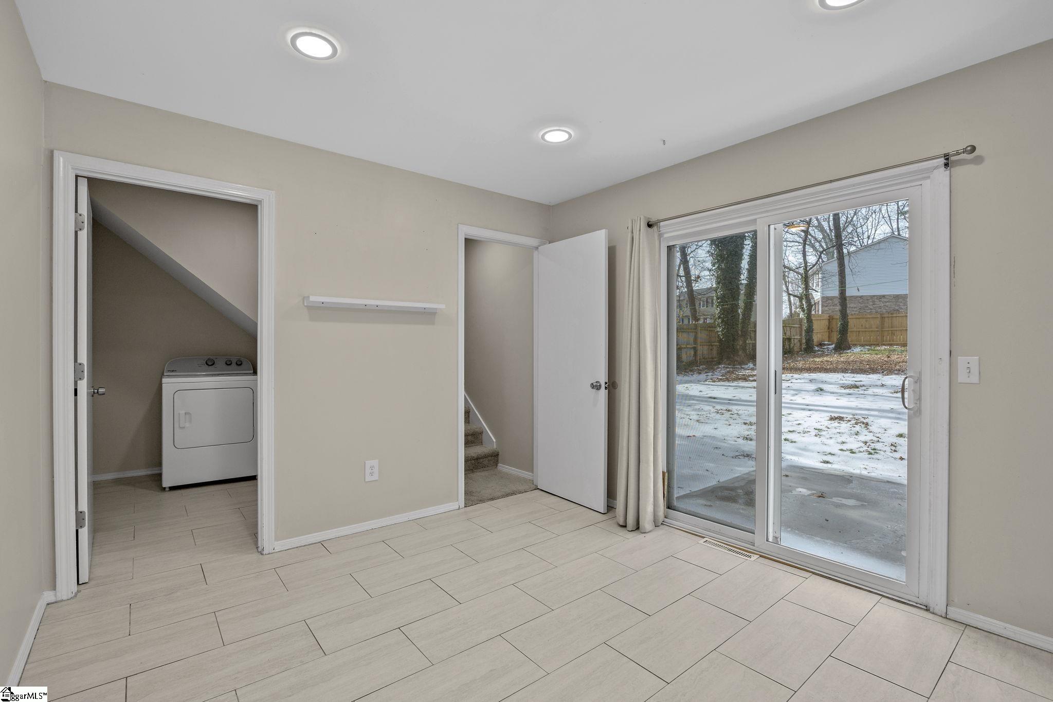 703 Hedgewood Terrace Greer, SC 29650 - Photo 30 of 35