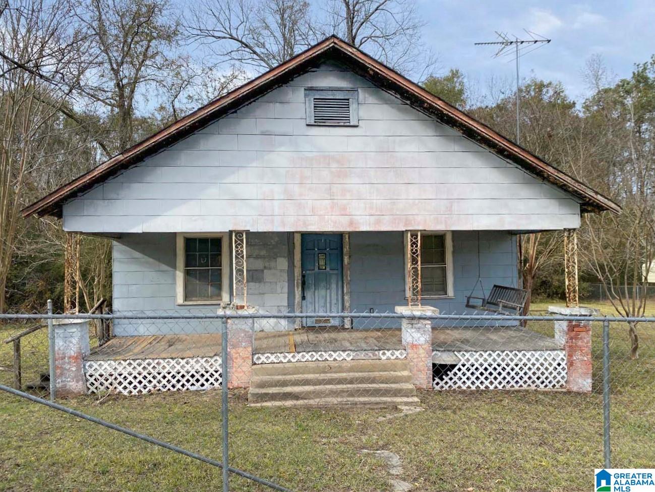 112 Johnson Street Gadsden, AL 35905 - Photo 1 of 7