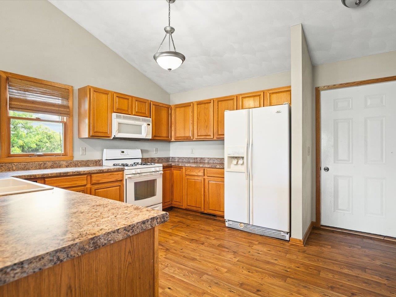 13728 Yale Bridge Road Durand, IL 61024 - Photo 19 of 37