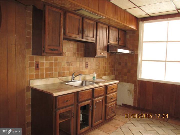 7241 Rutland Street Philadelphia, PA 19149 - Photo 6 of 12 Kitchen
