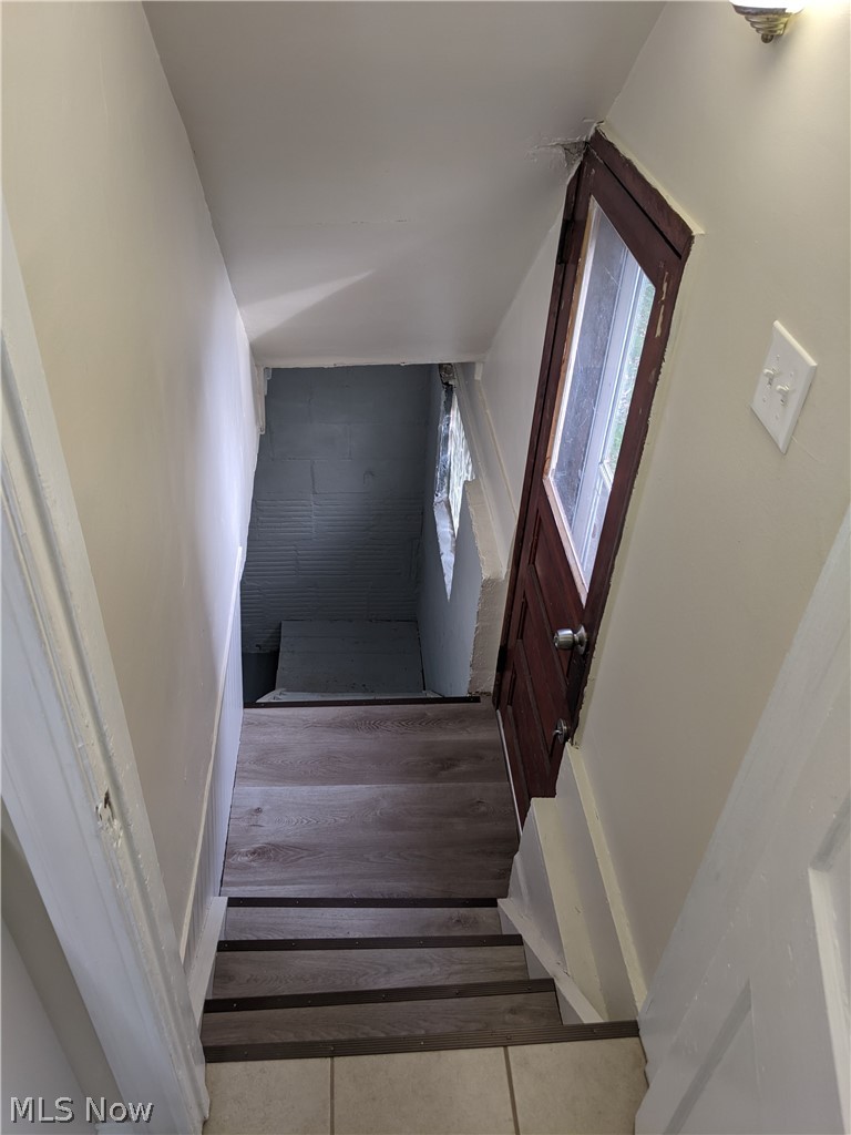 696 Patterson Avenue Akron, OH 44310 - Photo 13 of 19 Basement hall