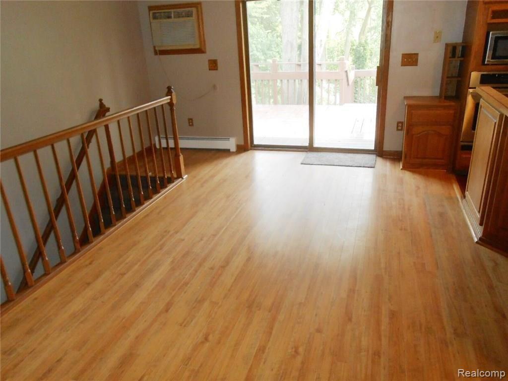 4067 Pinckney Road Howell, MI 48843 - Photo 6 of 26 pin.JPG