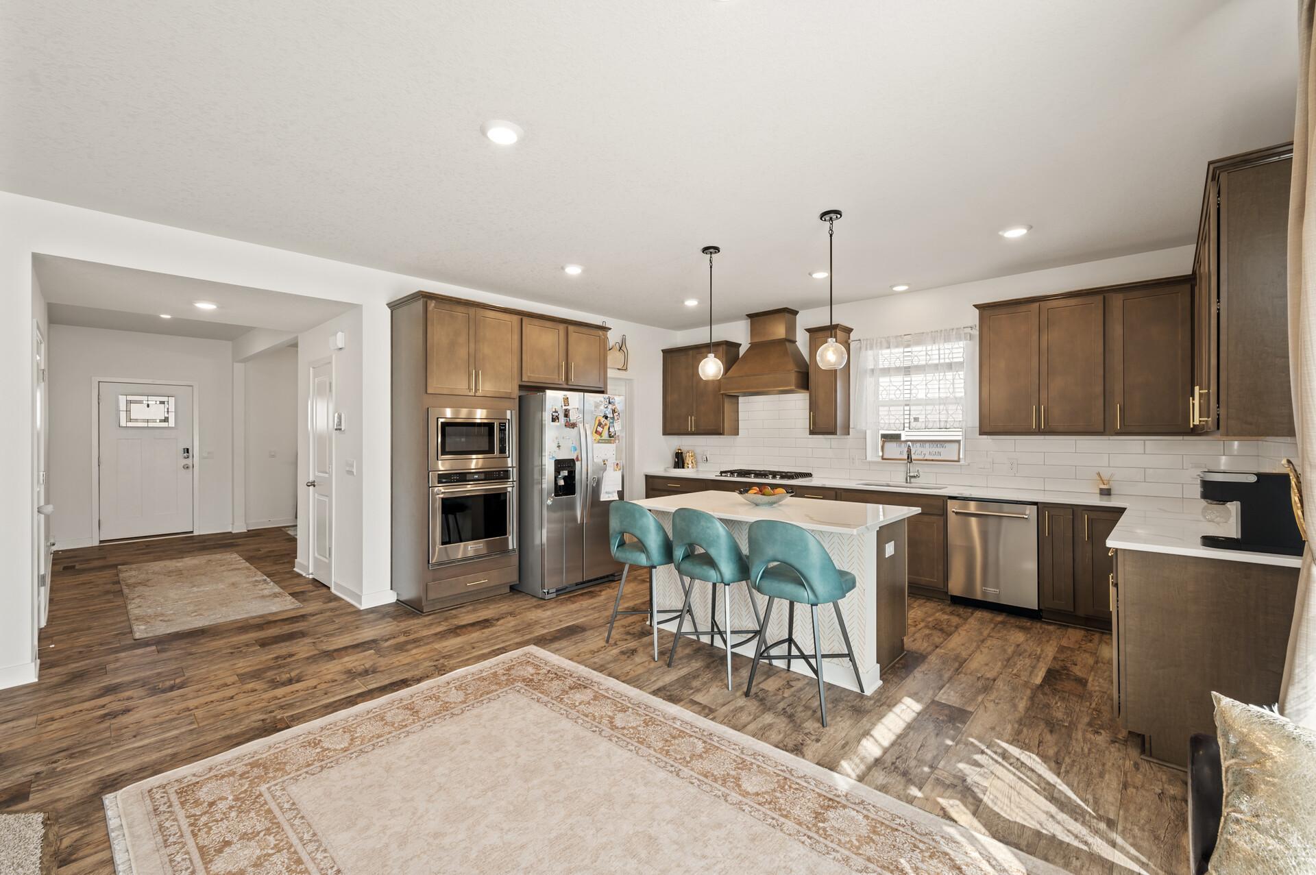 1901 Aztec Avenue Shakopee, MN 55379 - Photo 6 of 37