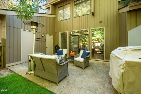 $355,000 | 2 Vauxhall Place, Chapel Hill, NC 27517