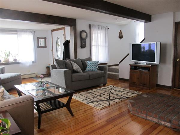 25 Squanto Road Weymouth, MA 02191 - Photo 3 of 22
