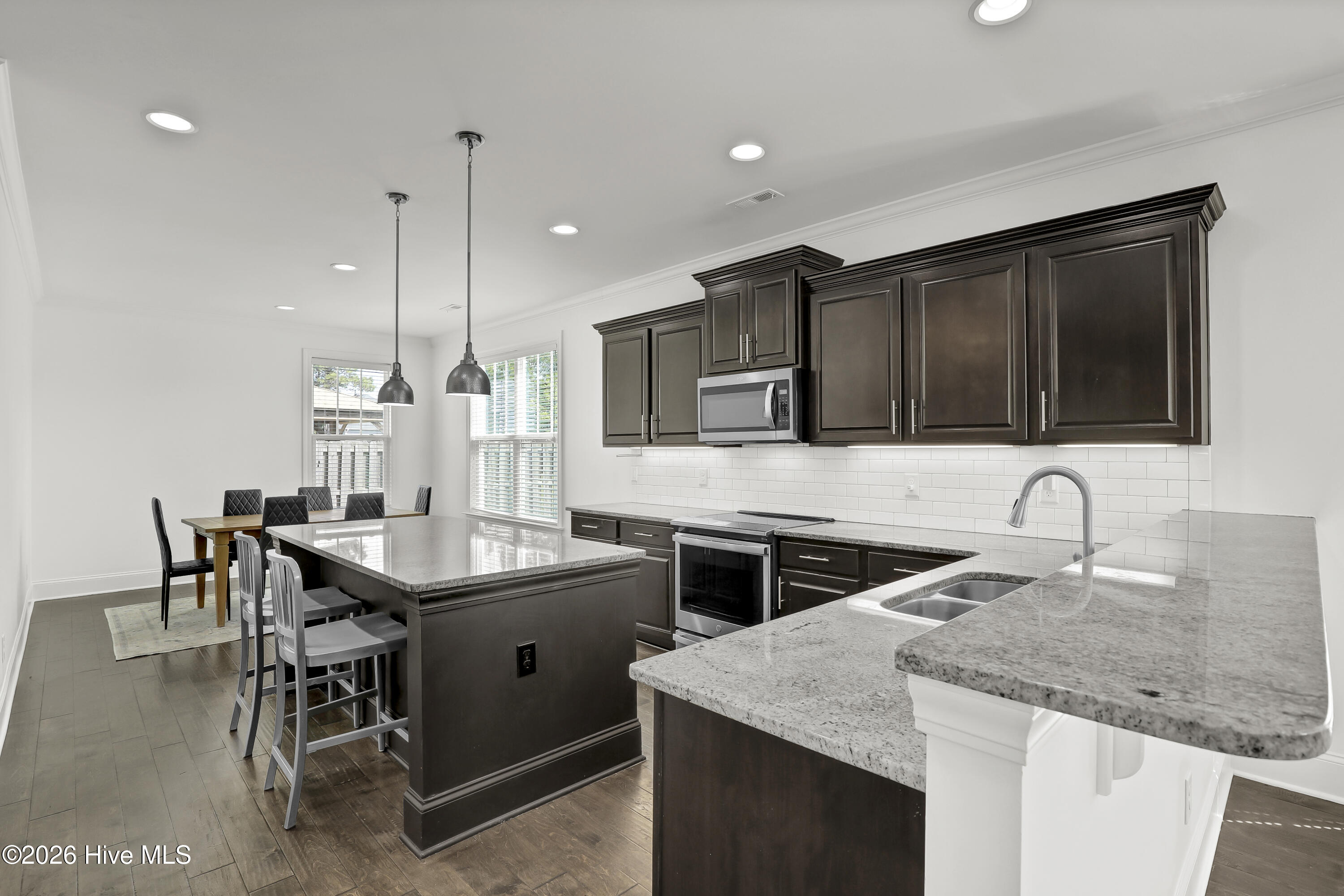 204 Waldorf Way Hampstead, NC 28443 - Photo 12 of 68 12