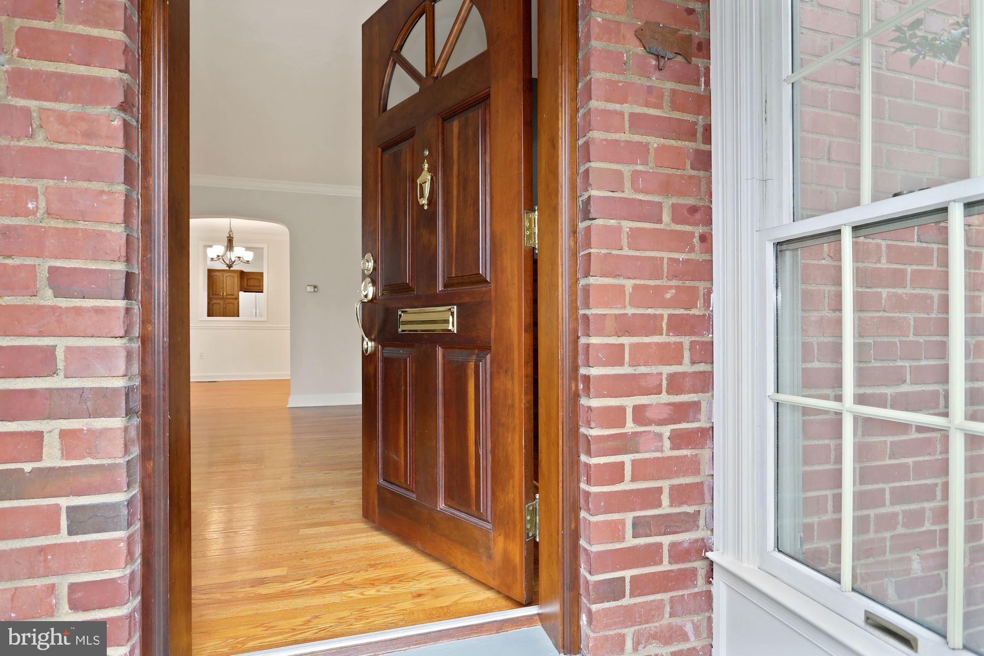 3619 1st Road South Arlington, VA 22204 - Photo 3 of 73 Beautiful Front Cherrywood door