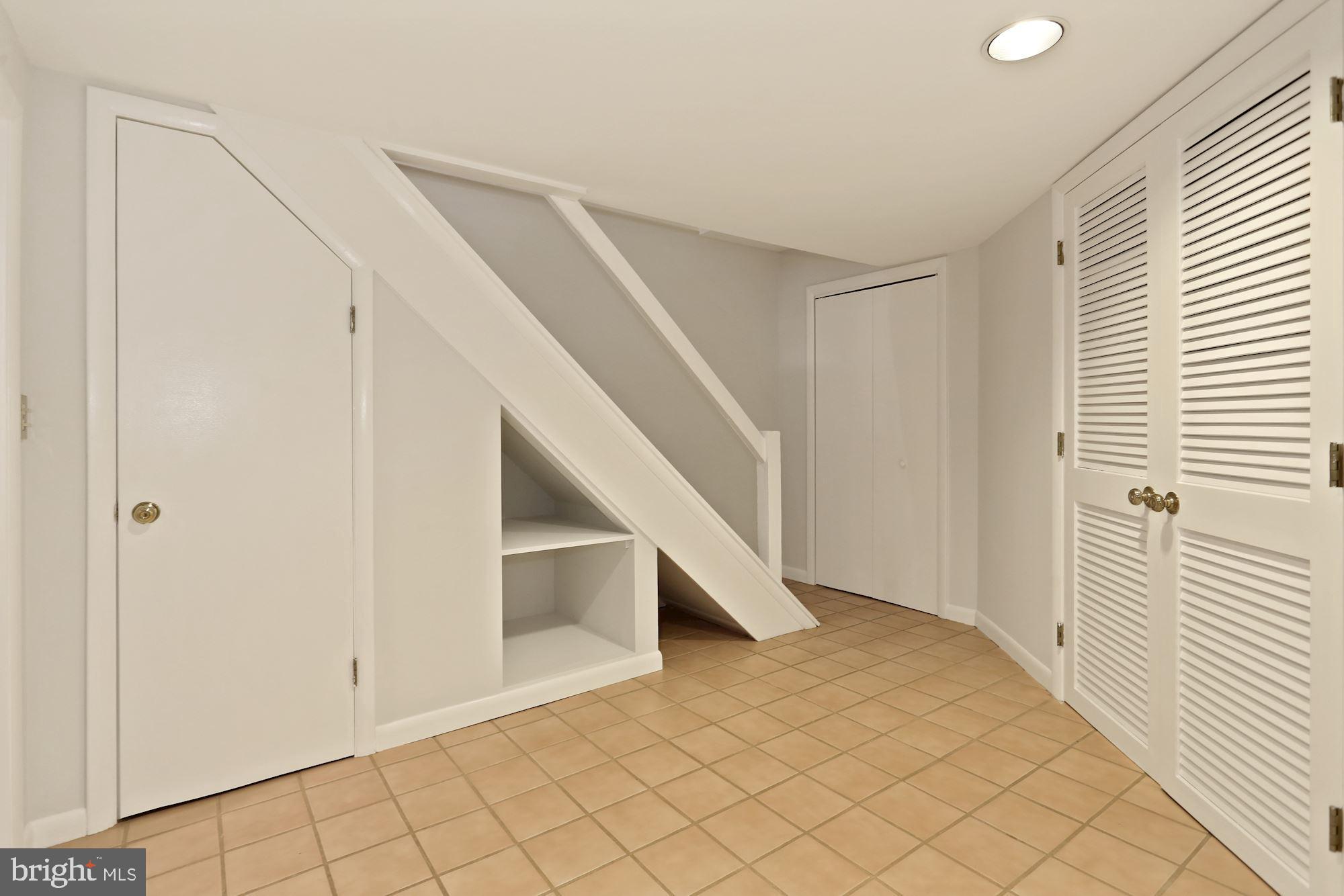 3619 1st Road South Arlington, VA 22204 - Photo 43 of 73 Gallery Image 43
