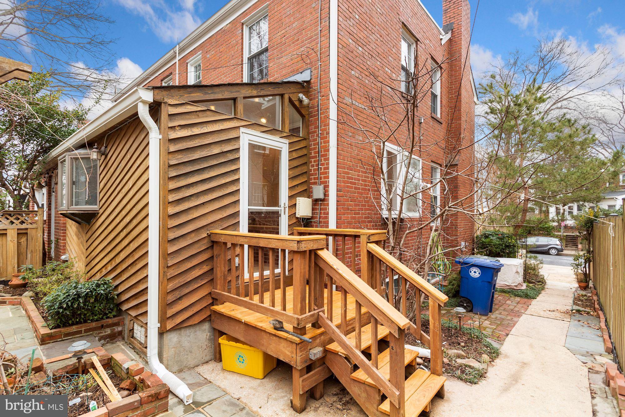 3619 1st Road South Arlington, VA 22204 - Photo 48 of 73 easy access for the barbecues