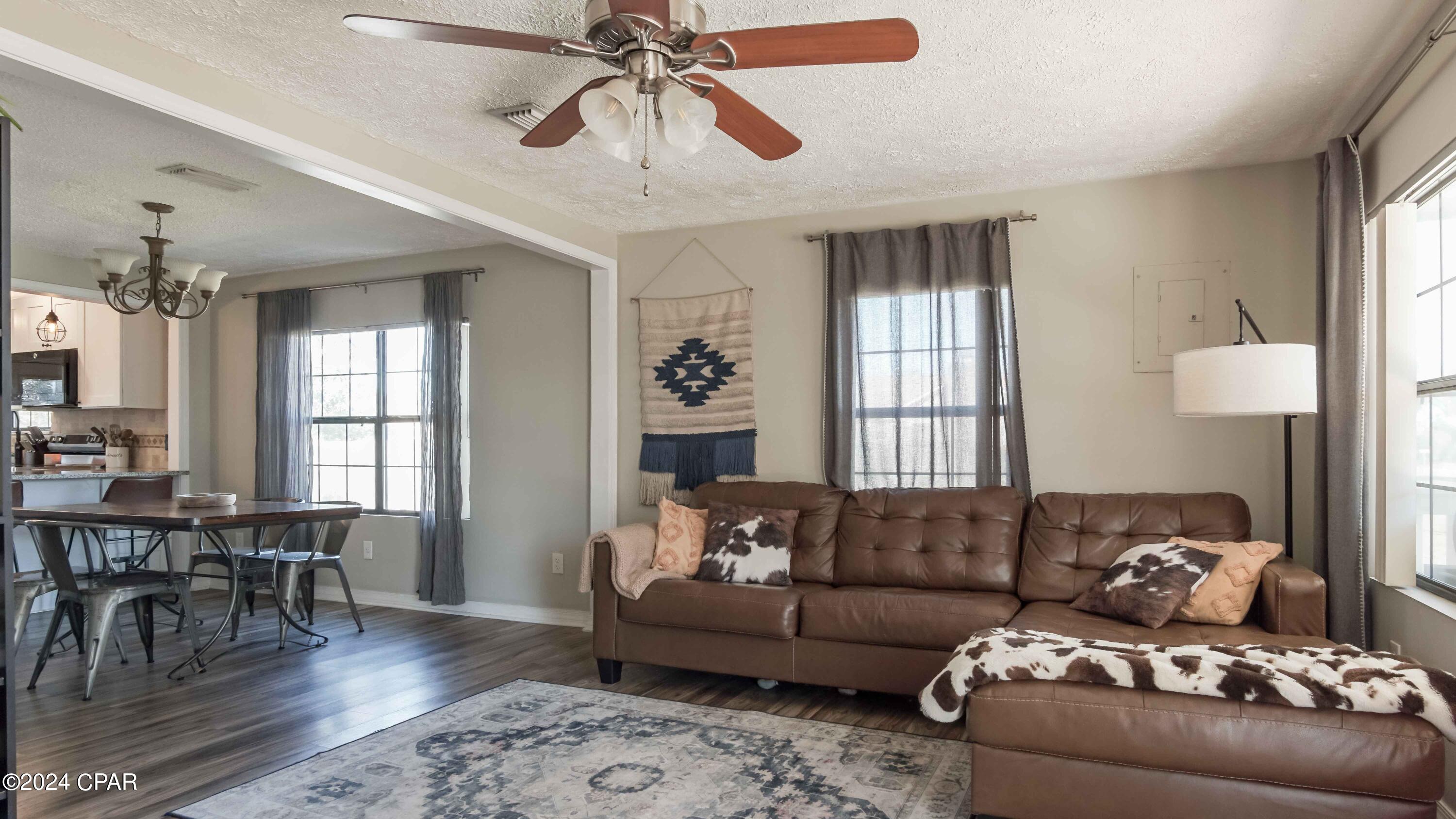 343 Spring Avenue Panama City, FL 32401 - Photo 8 of 25 Gallery Image 8