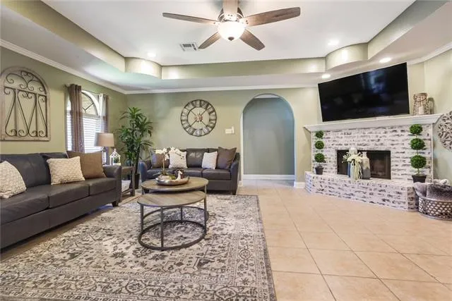 $318,999 | 6900 Royal Street, Arabi, LA 70032