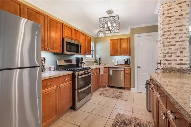 $318,999 | 6900 Royal Street, Arabi, LA 70032