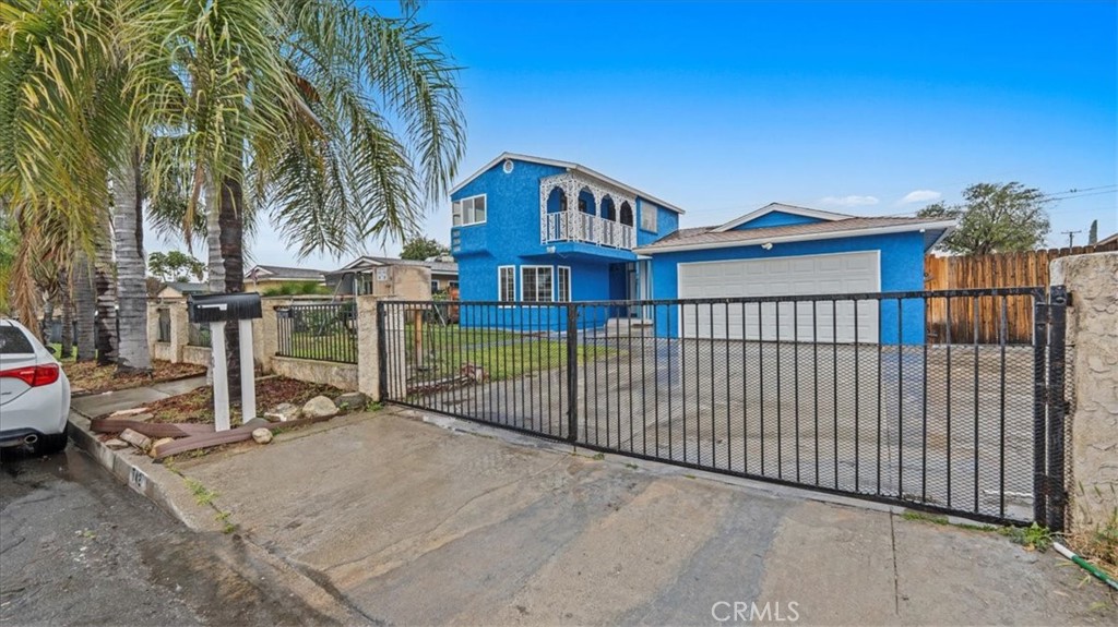 742 South Magnolia Avenue Rialto, CA 92376 - Photo 4 of 21