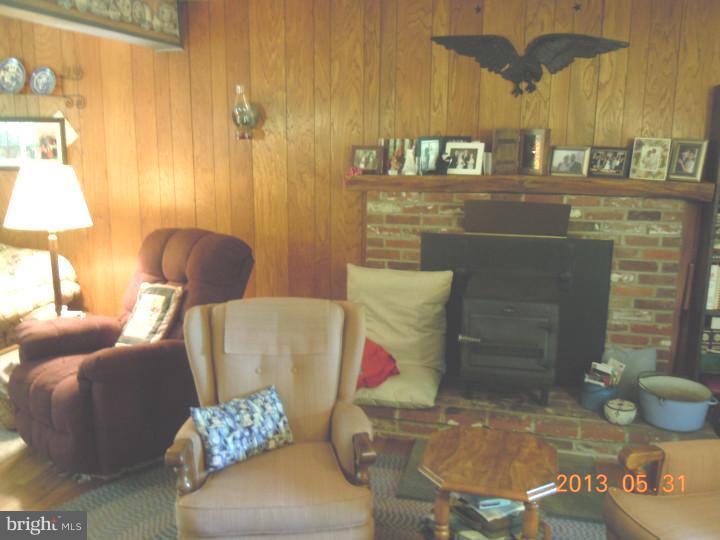 66 South County Line Road Telford, PA 18969 - Photo 15 of 24 Family Room